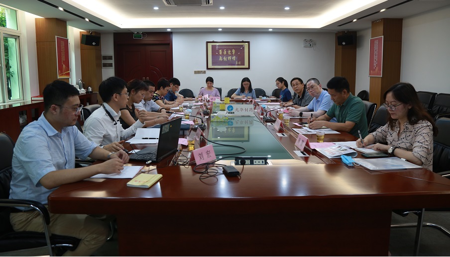 海珠区市场监督管理局副局长肖亮一行到白云山永利yl23455公司调研