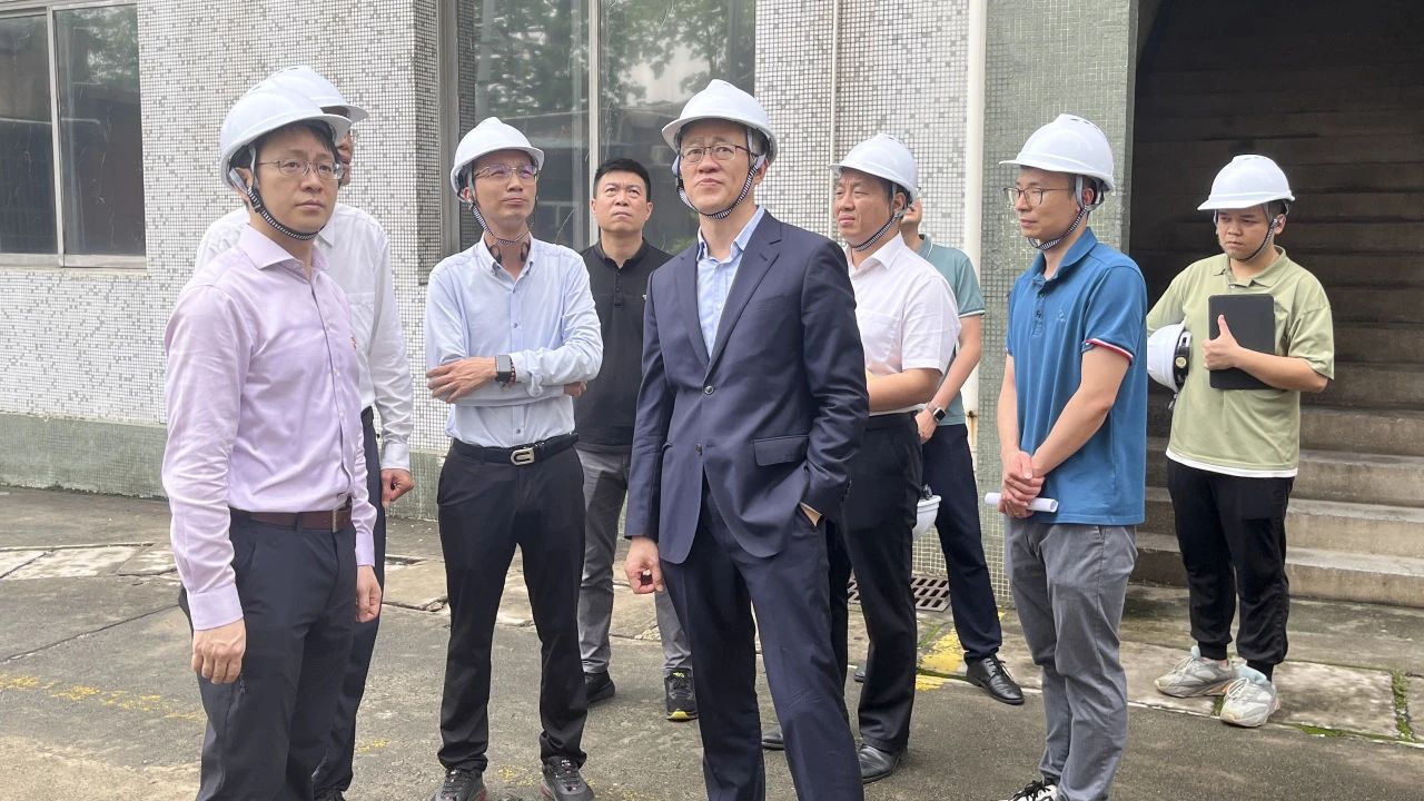 “五一”节前，广药集团党委副书记、副董事长、总经理杨军带队到白云山永利yl23455公司开展安全检查工作