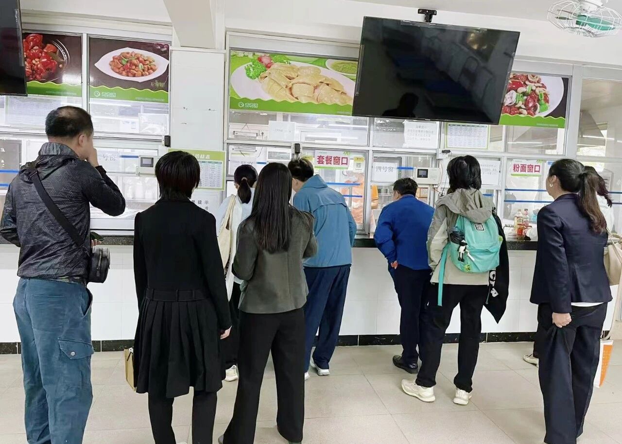 用心办“食”事，“膳”新护健康——白云山永利yl23455制药早餐服务暖心上线